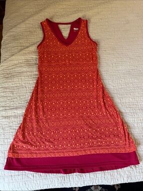 Marmot Red and Orange Patterned V-Neck Midi Dress
